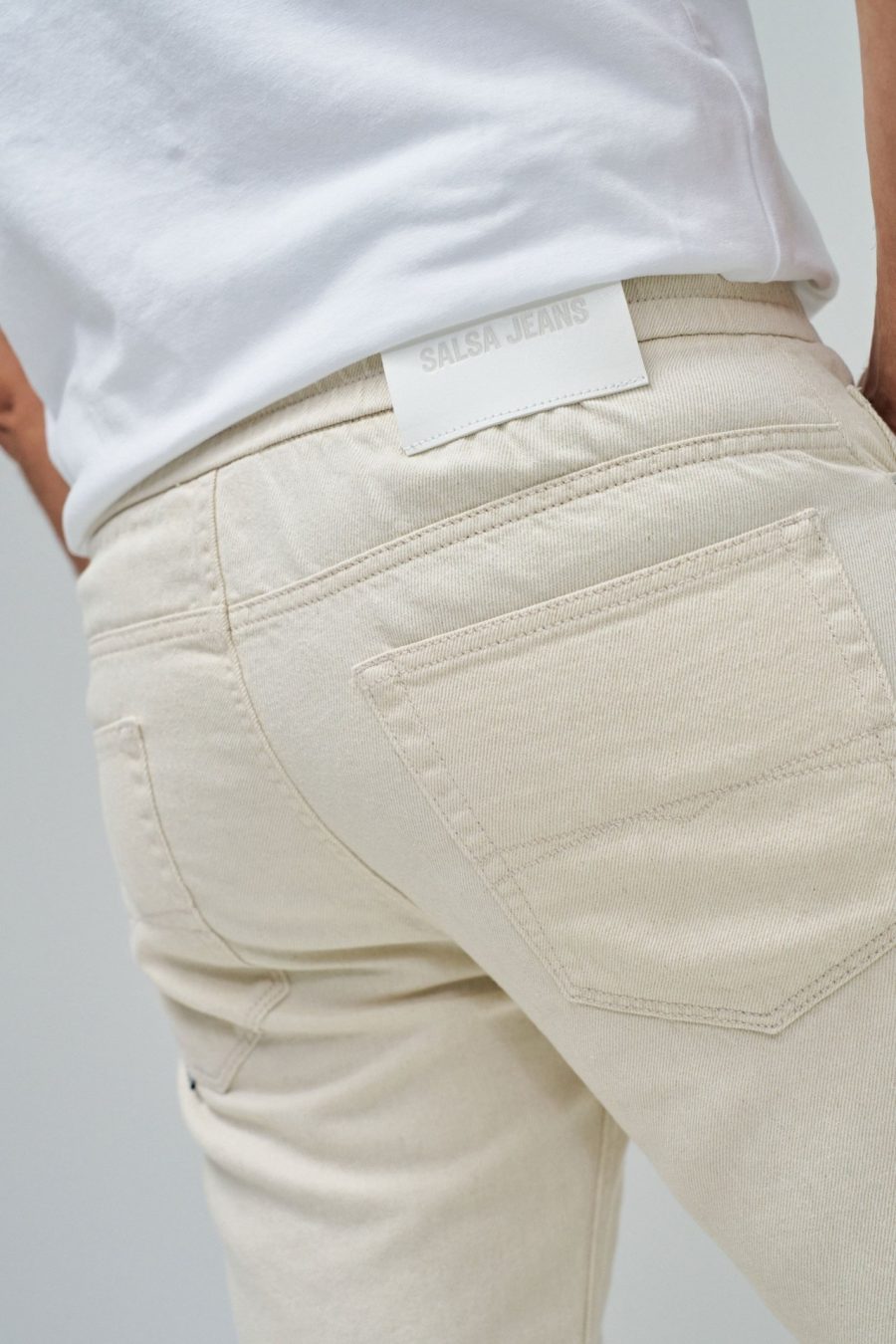 CALÇAS JOGGERS COM LINHO