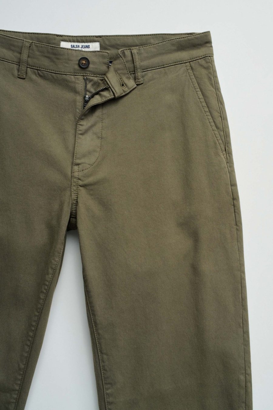 CALÇAS CHINO COM PERNA SLIM